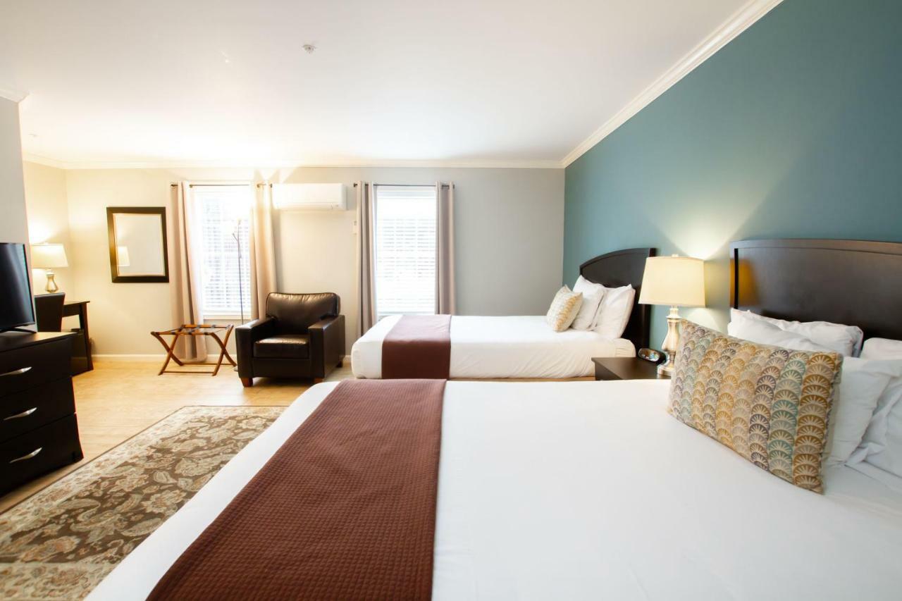 The Dahlonega Square Hotel & Villas Экстерьер фото