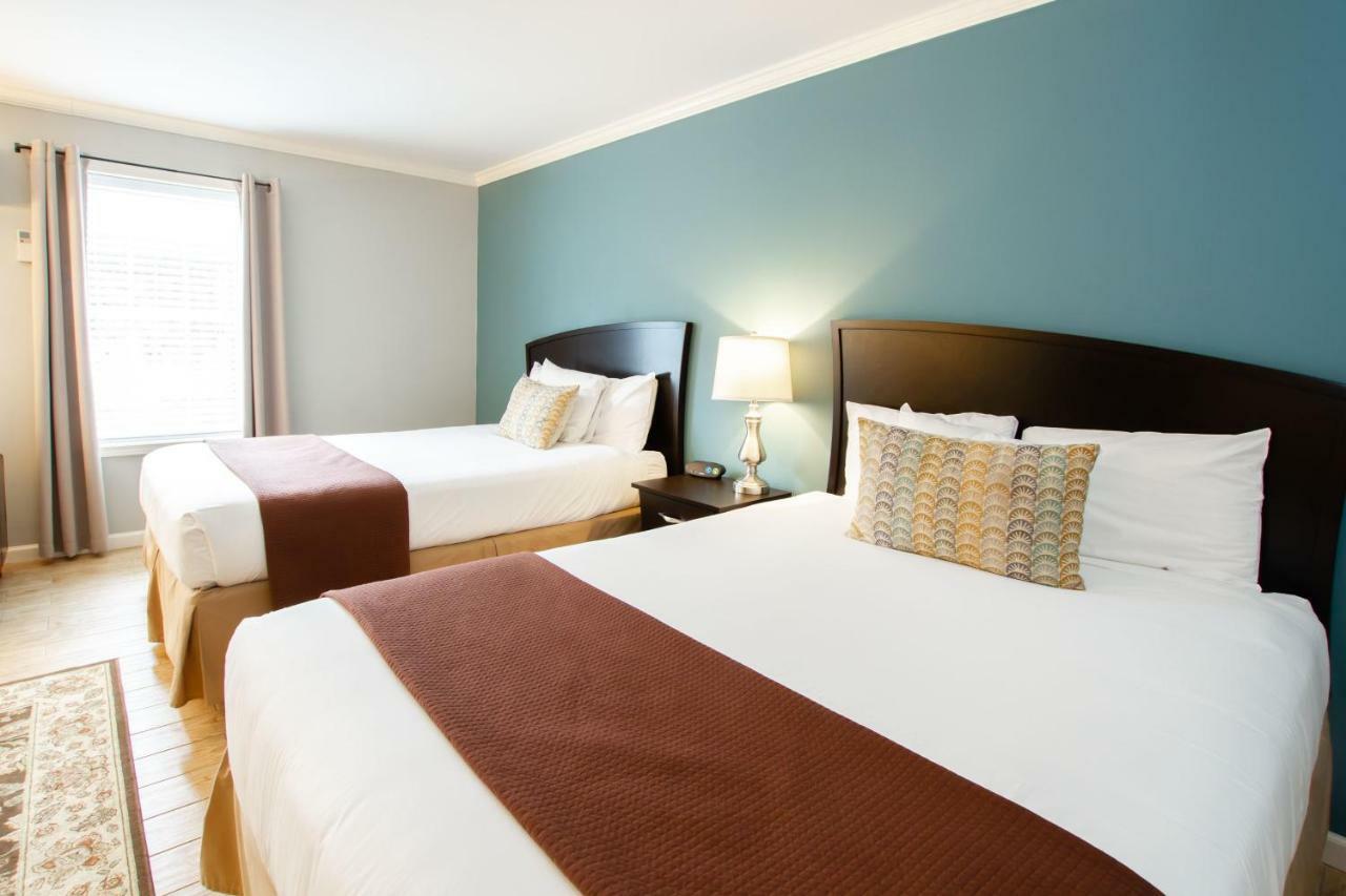 The Dahlonega Square Hotel & Villas Экстерьер фото