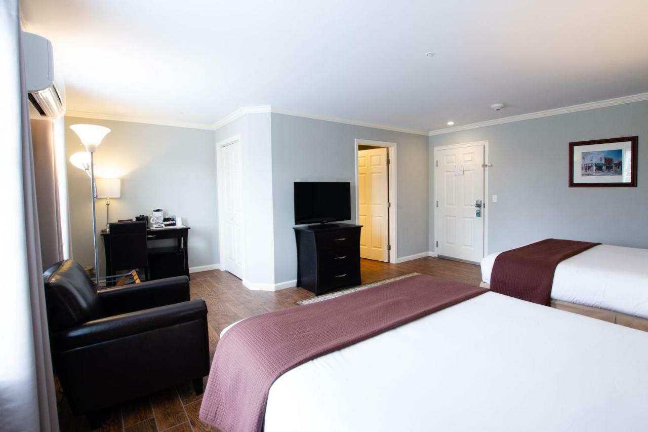 The Dahlonega Square Hotel & Villas Экстерьер фото